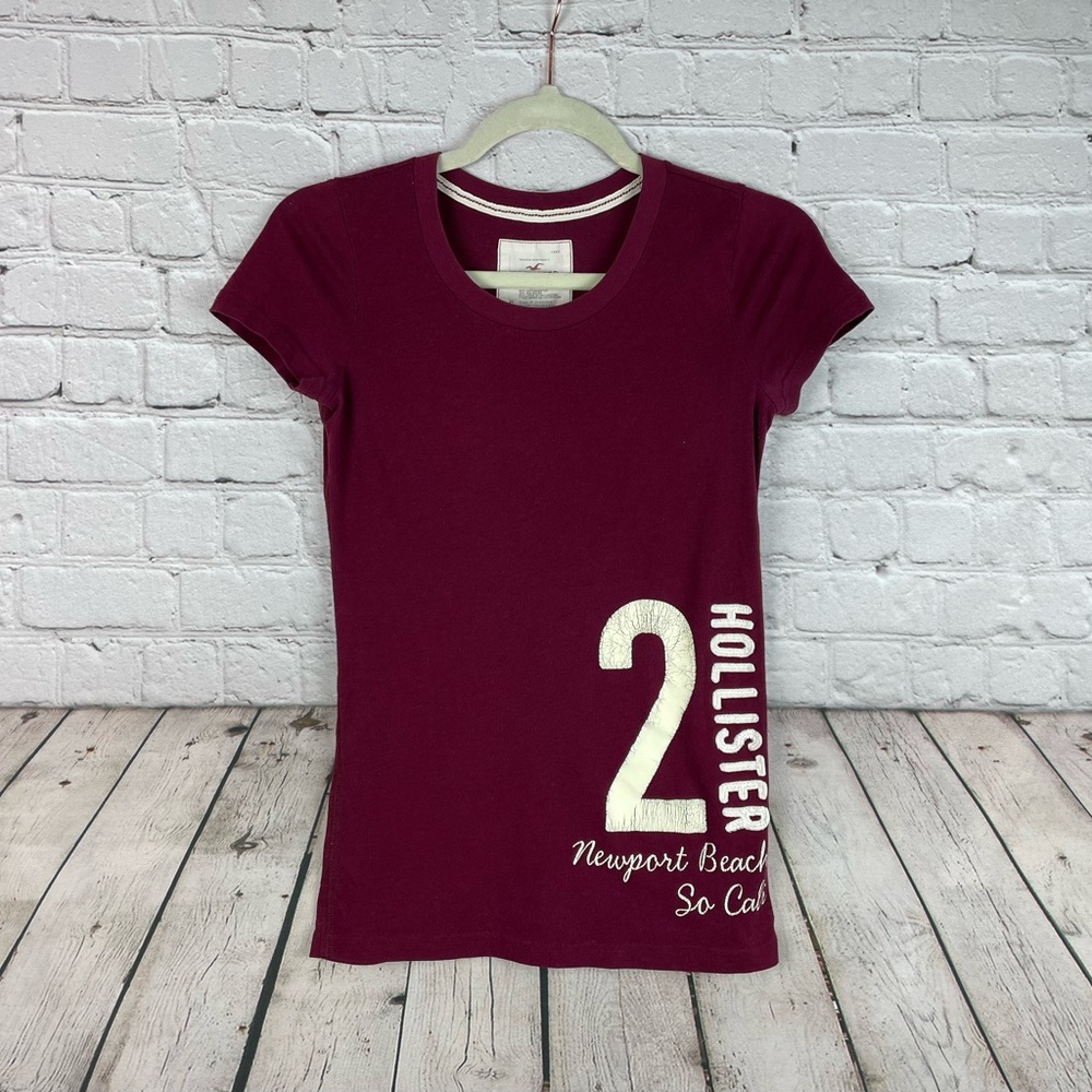 Vintage Y2K Hollister Spell Out Baby Tee Maroon Newport Beach Size Small